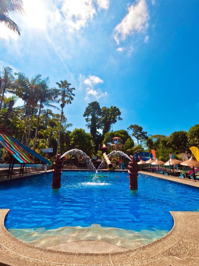Hosteria D'Carlos Aqua Park Hotel Санто Доминго де лос Колорадос Екстериор снимка